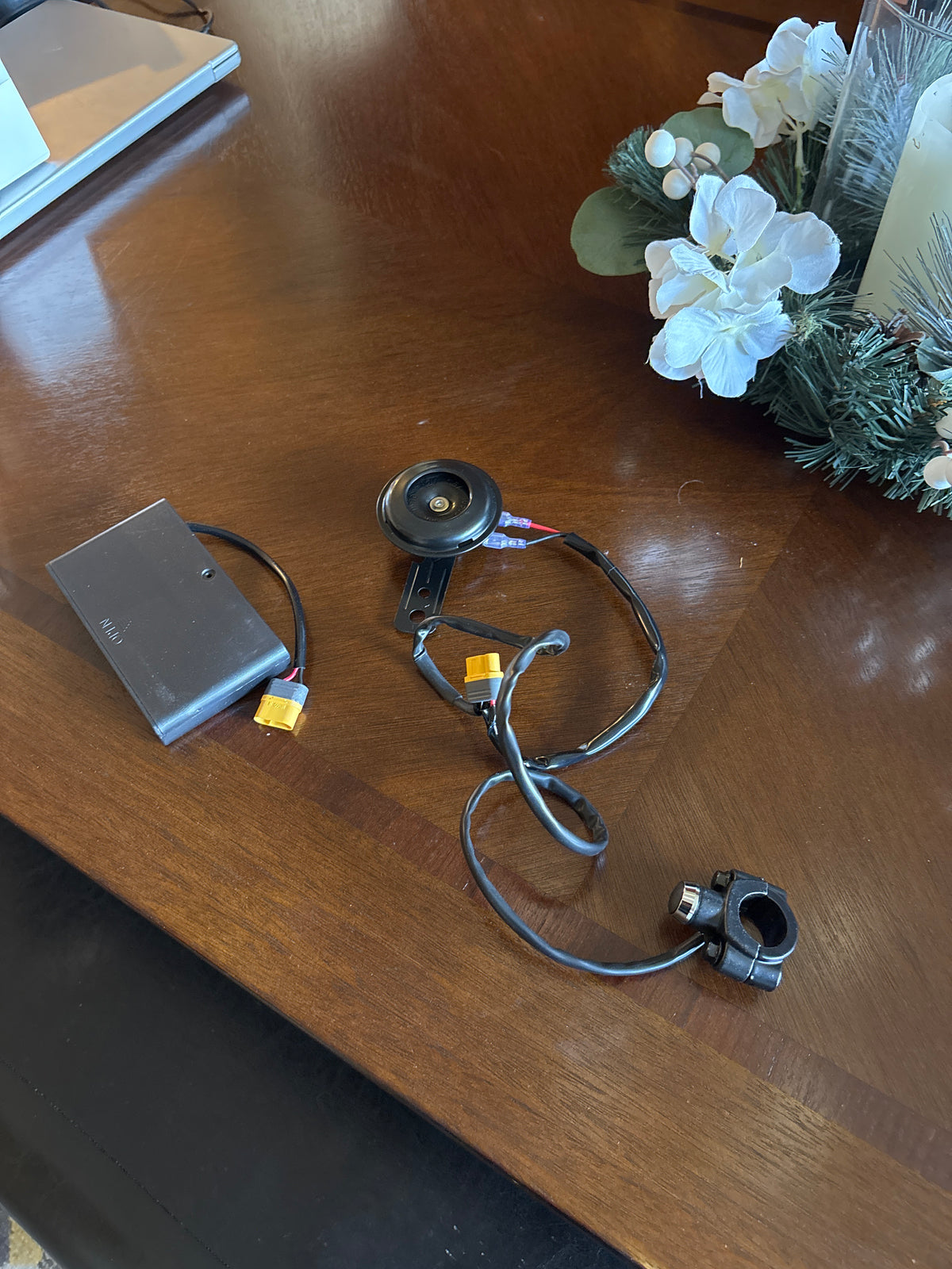 Battery powered horn all e-bikes