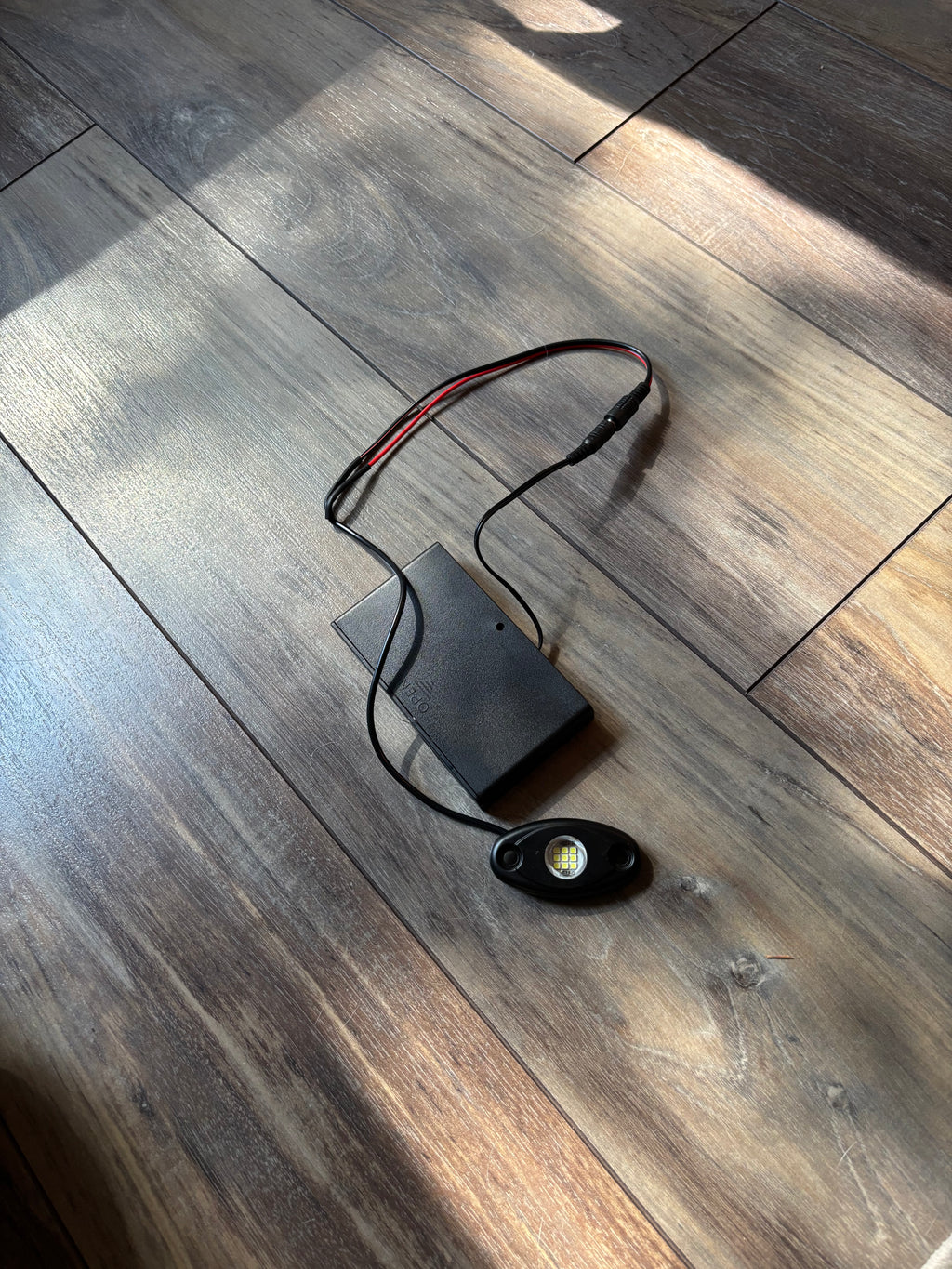 Battery powered rock light universal